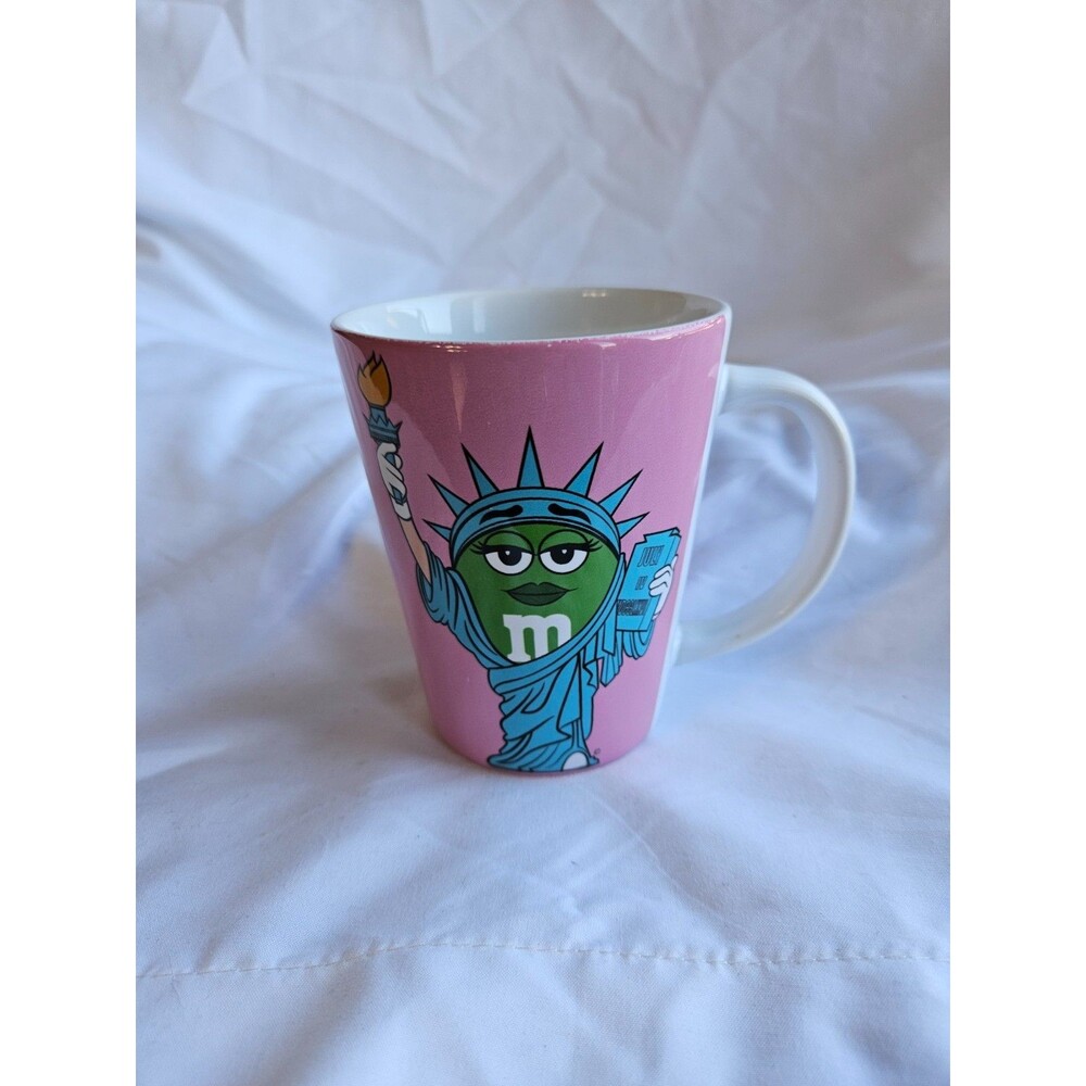 M & M’s World Green‎ M & M "Liberty & Chocolate For All"  Mug Statue of Liberty